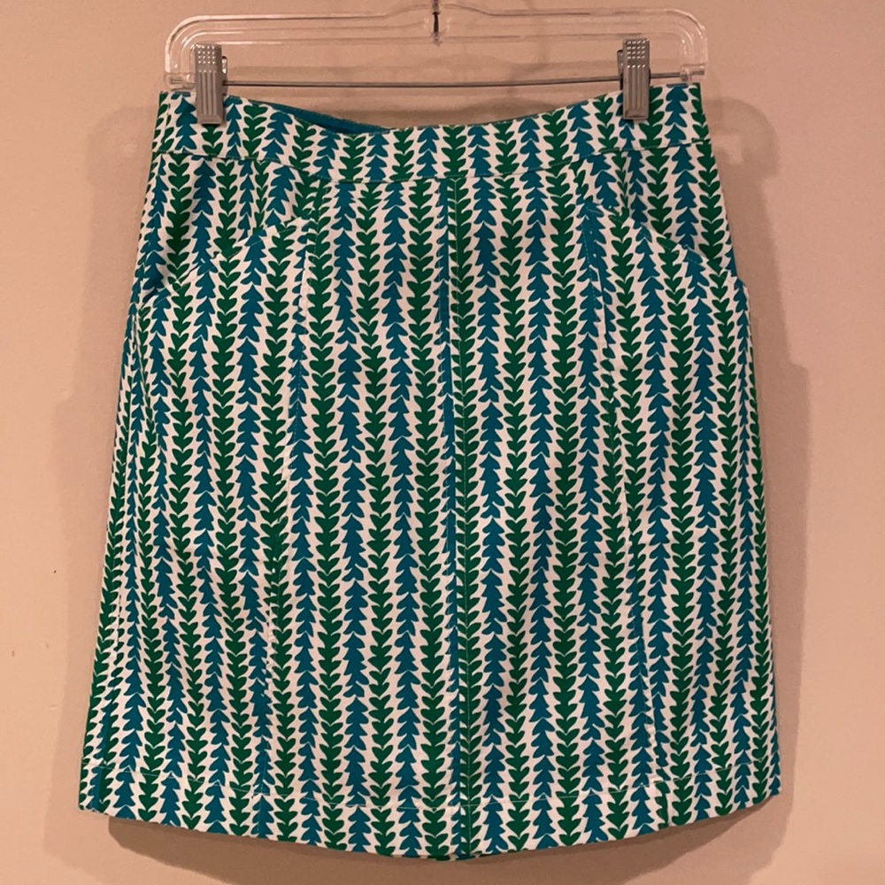 Mini Boden Green and White Patterned Skirt